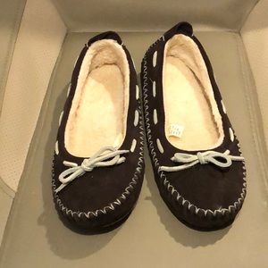 L.L.Bean suede slippers, 6M, Navy blue